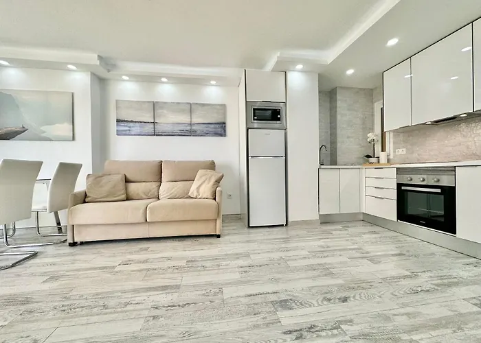 Torres De Yomely - M1c Playa de las Américas